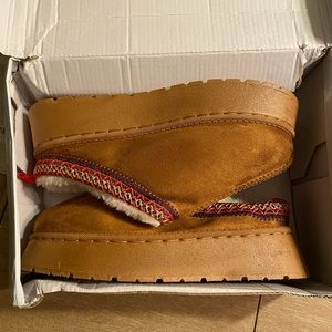 New platform boots slippers with faux fur lining